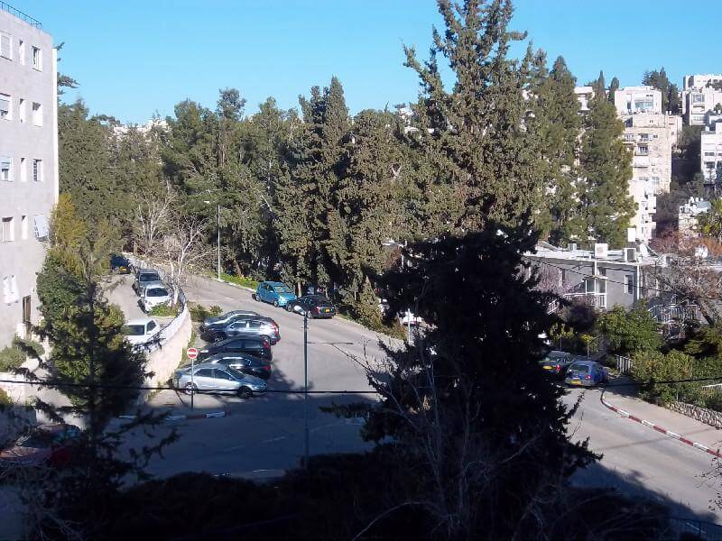 דירה 5 חדרים ביהודה בורלא, ניות, ירושלים נוף לרחוב/ Street view