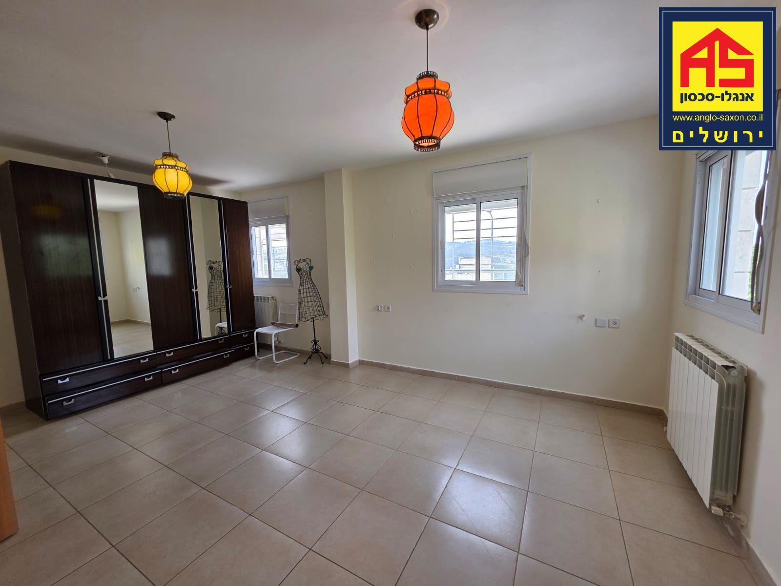 Appartement 5.5 Pièces à Ya'akov Tsur Street, Givat Massuah,  Jerusalem