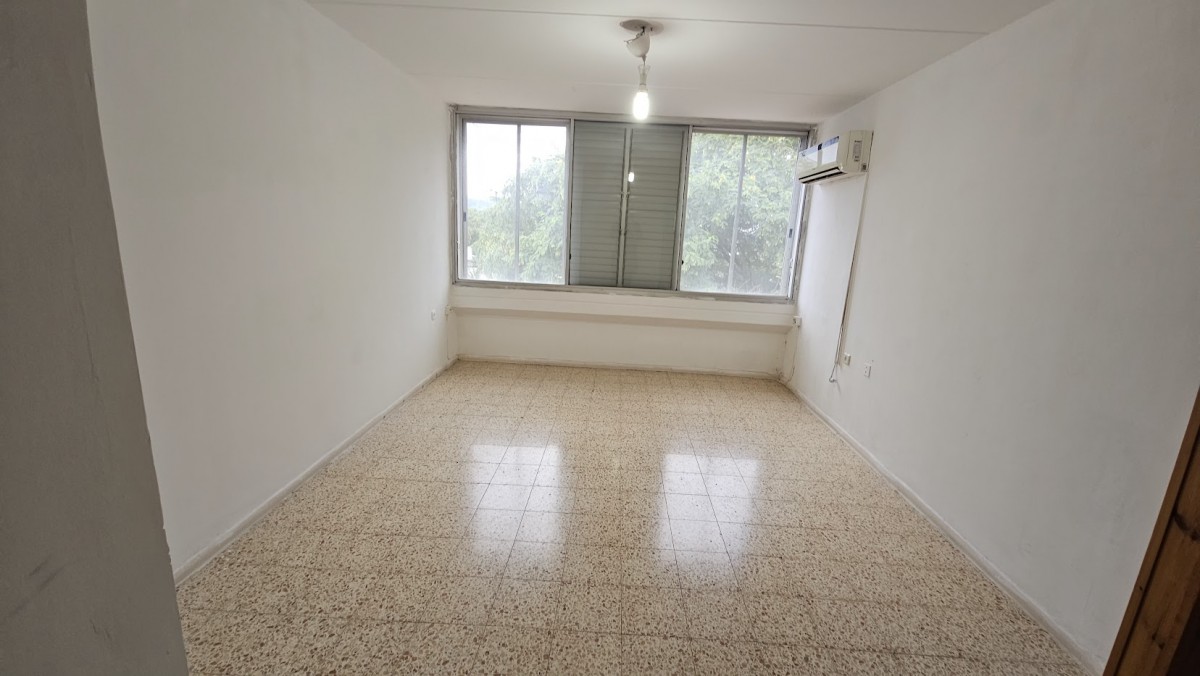 Appartement 3 Pièces à Sigaliyot Street,  Ma'alot-Tarshiha