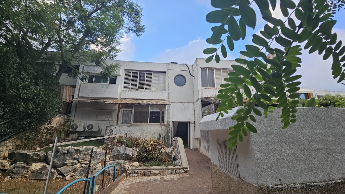 Appartement 3 Pièces à Sigaliyot Street,  Ma'alot-Tarshiha