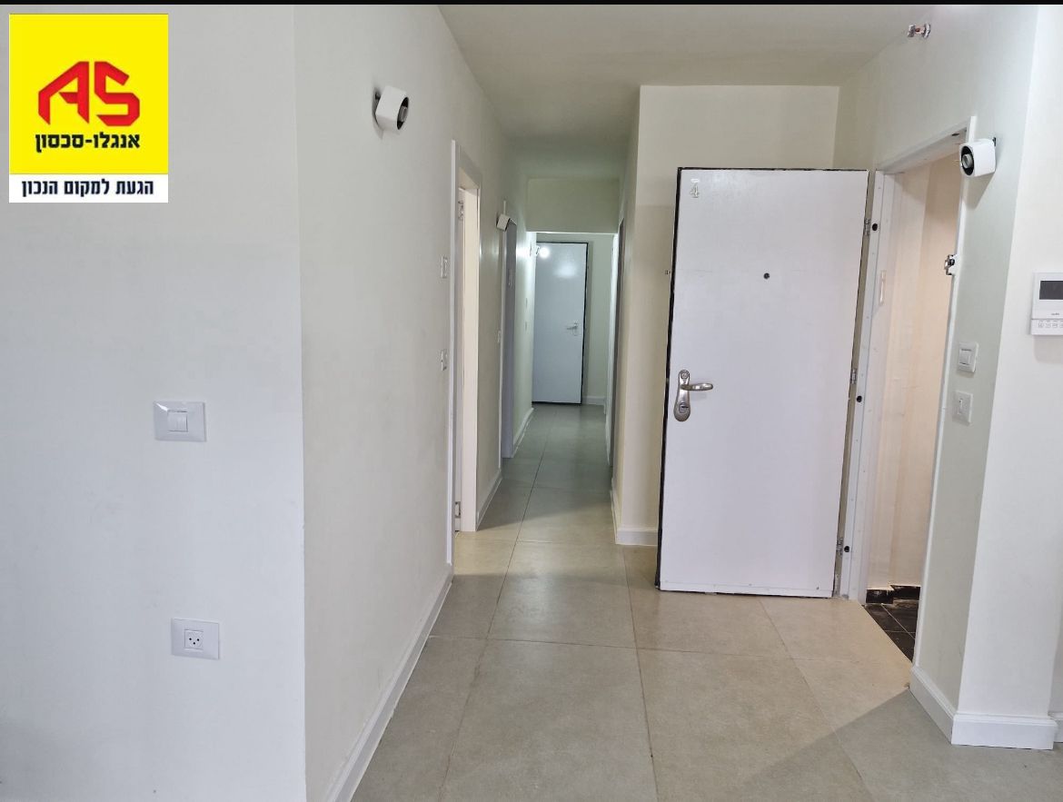 Appartement 3.5 Pièces à HaPartizanim Street, Neve Amal,  Herzliya מהסמארטפון שלי