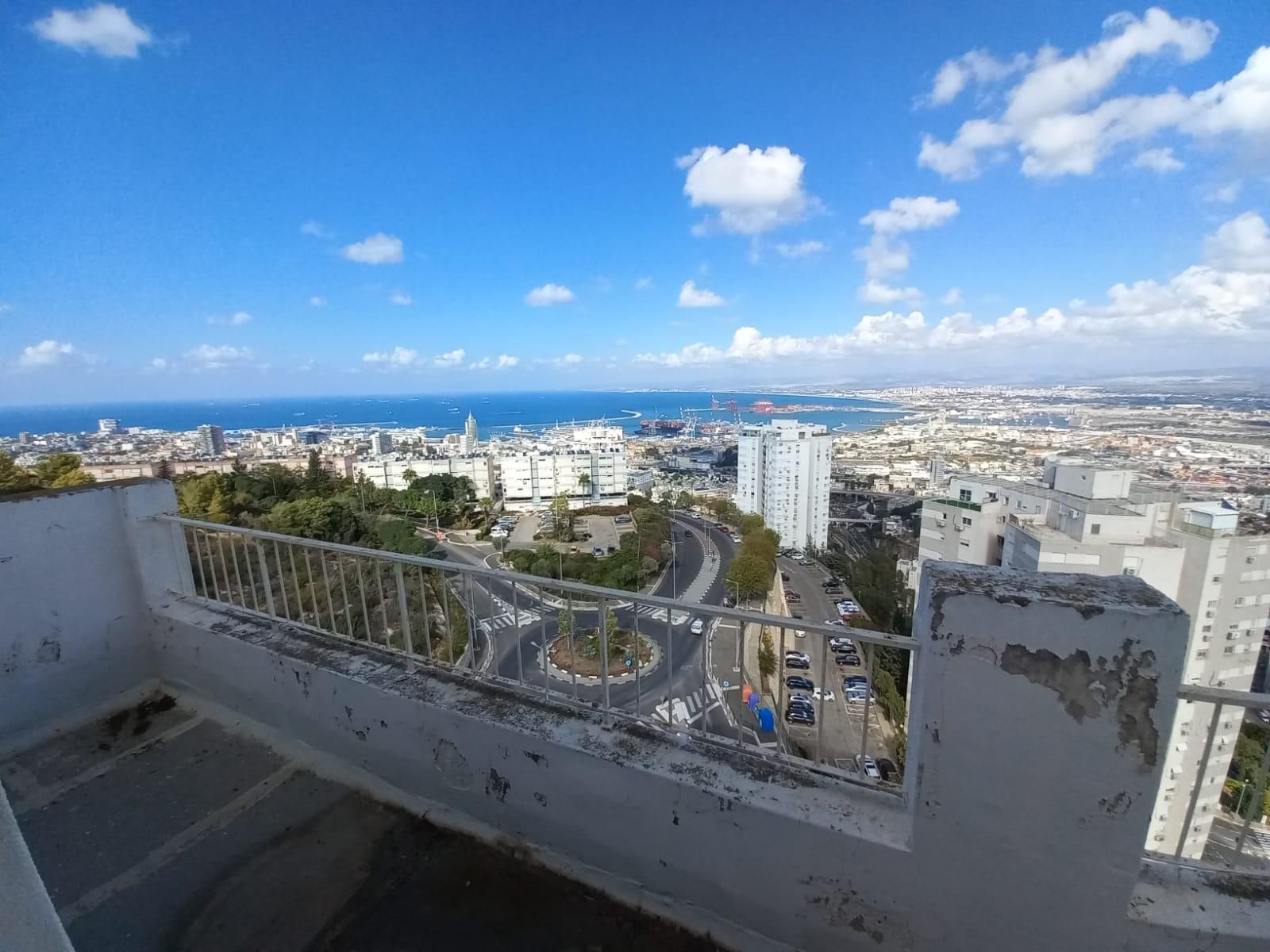 Penthouse 6 Pièces à Leon Blum Street, Ramat Hadar,  Haifa מהסמארטפון שלי