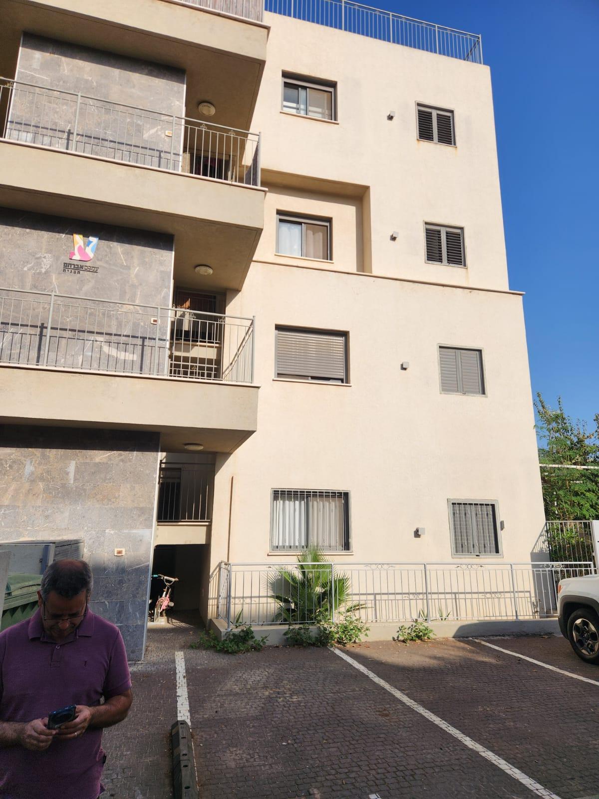 Rez de jardin 5 Pièces à Shmuel HaNagid Street,  Pardes Hanna-Karkur Rez de jardin 5 Pièces à Shmuel HaNagid Street,  Pardes Hanna-Karkur