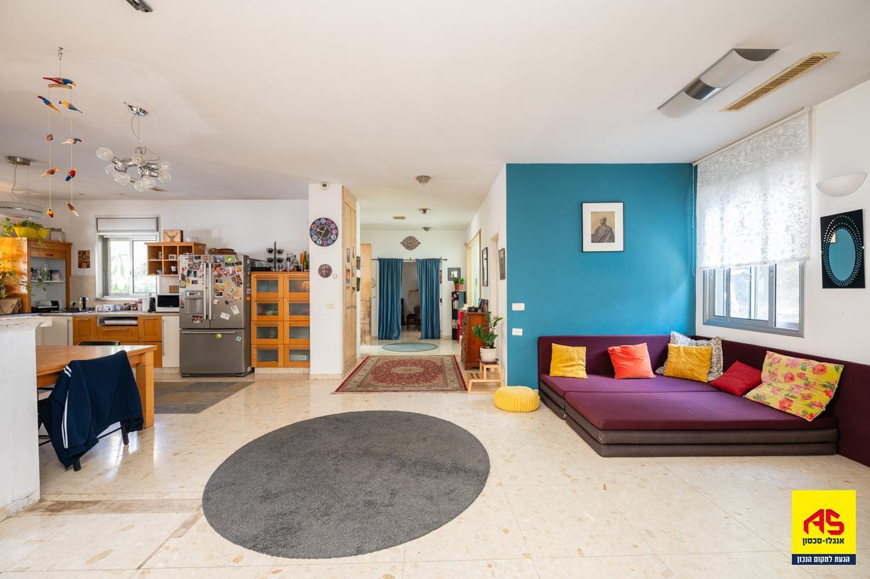 Maison 7 Pièces à Ha-Dkalim Street,  Pardes Hanna-Karkur