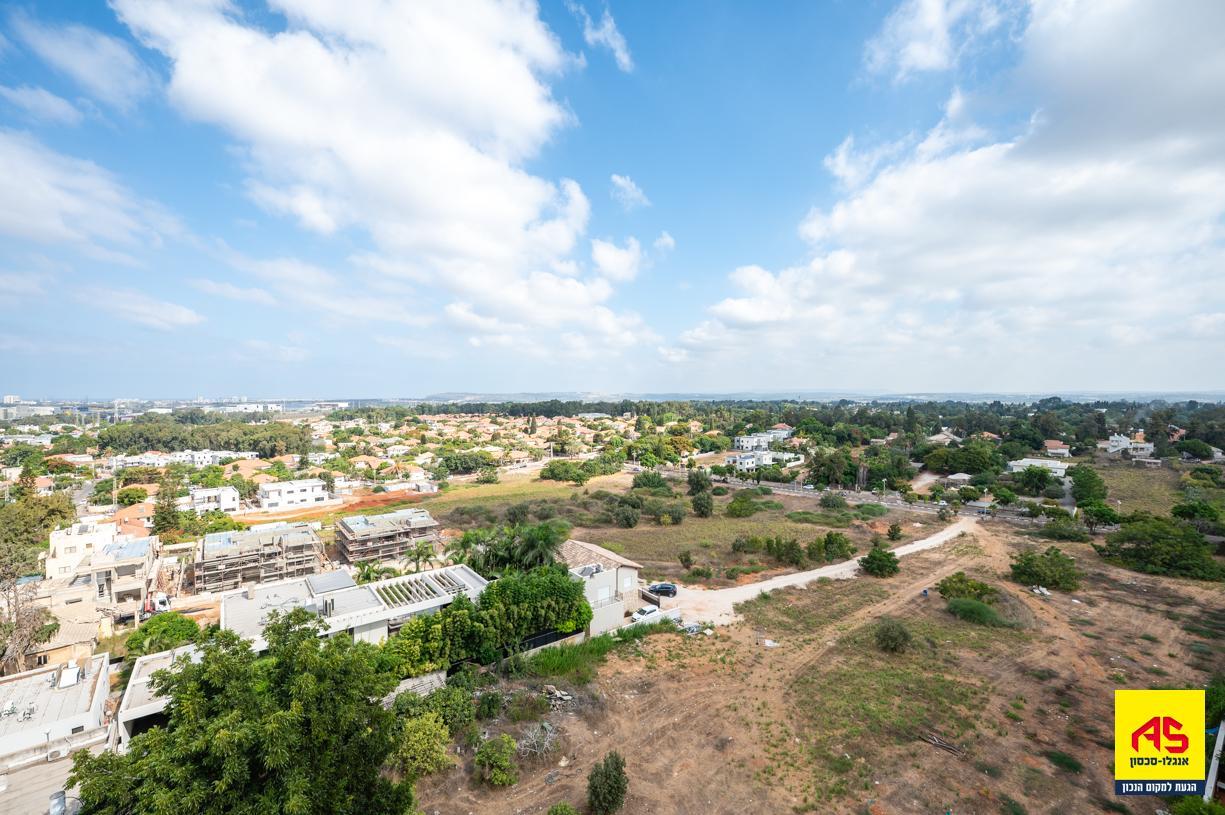 Appartement 3 Pièces à Tel Tsvi Street,  Pardes Hanna-Karkur