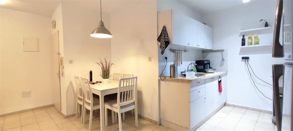 Appartement 4 Pièces à Tapuz Street,  Pardes Hanna-Karkur