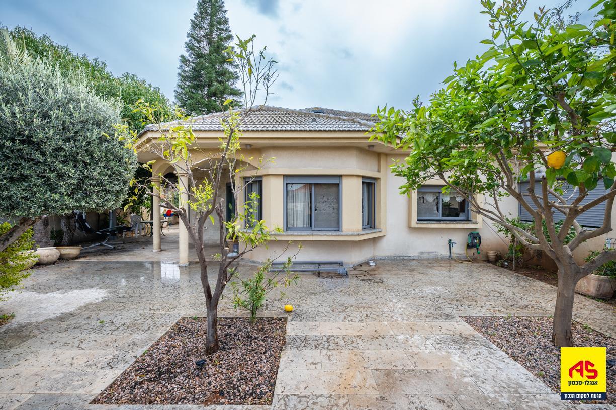 Villa 4 Pièces à Hashmona'im Street,  Pardes Hanna-Karkur