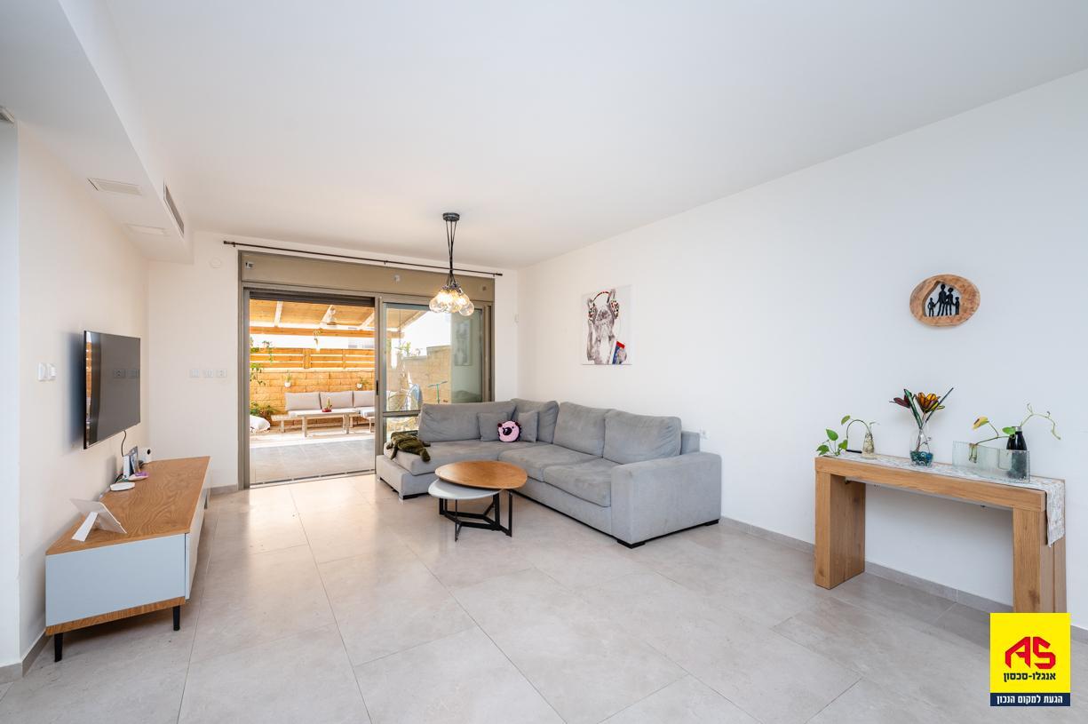 Rez de jardin 5 Pièces à Neta Street,  Pardes Hanna-Karkur