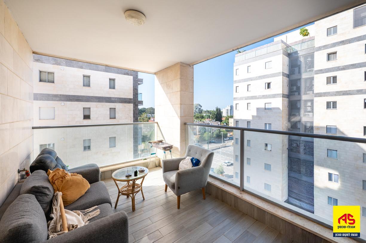 Appartement 4 Pièces à Geva Street,  Pardes Hanna-Karkur