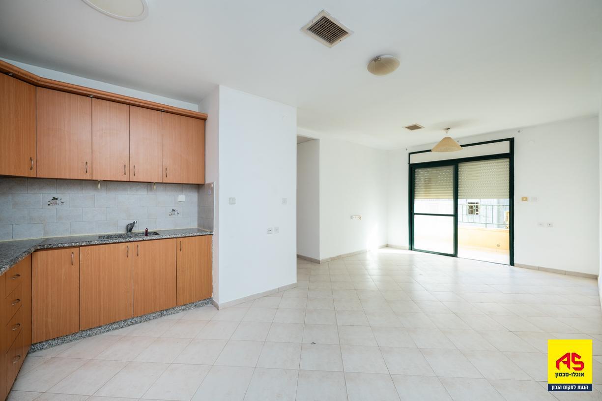 Appartement 4 Pièces à Ha-Dkalim Street,  Pardes Hanna-Karkur Appartement 4 Pièces à Ha-Dkalim Street,  Pardes Hanna-Karkur