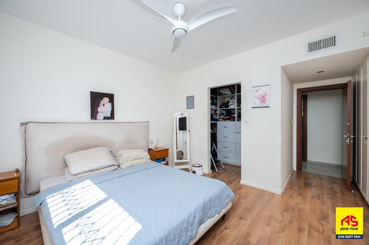 Rez de jardin 5 Pièces à Neta Street,  Pardes Hanna-Karkur