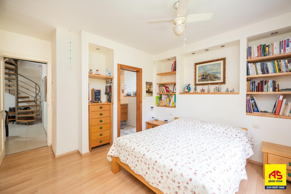 Villa 7 Pièces à Pardes Hanna-Karkur,  Pardes Hanna-Karkur