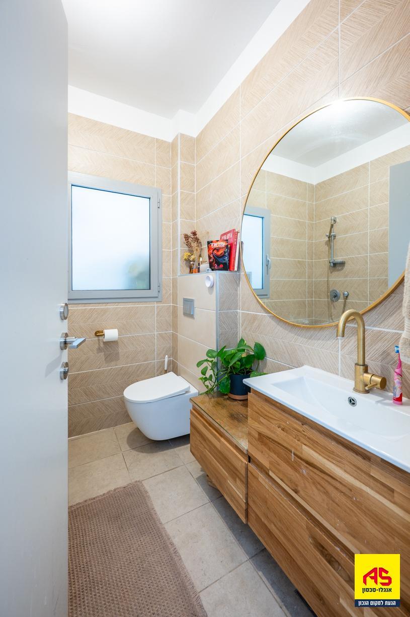 Appartement 3 Pièces à Tel Tsvi Street,  Pardes Hanna-Karkur