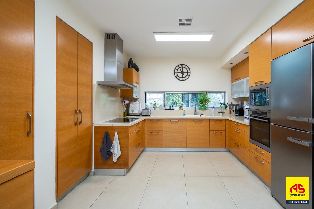 Villa 7 Pièces à Pardes Hanna-Karkur,  Pardes Hanna-Karkur