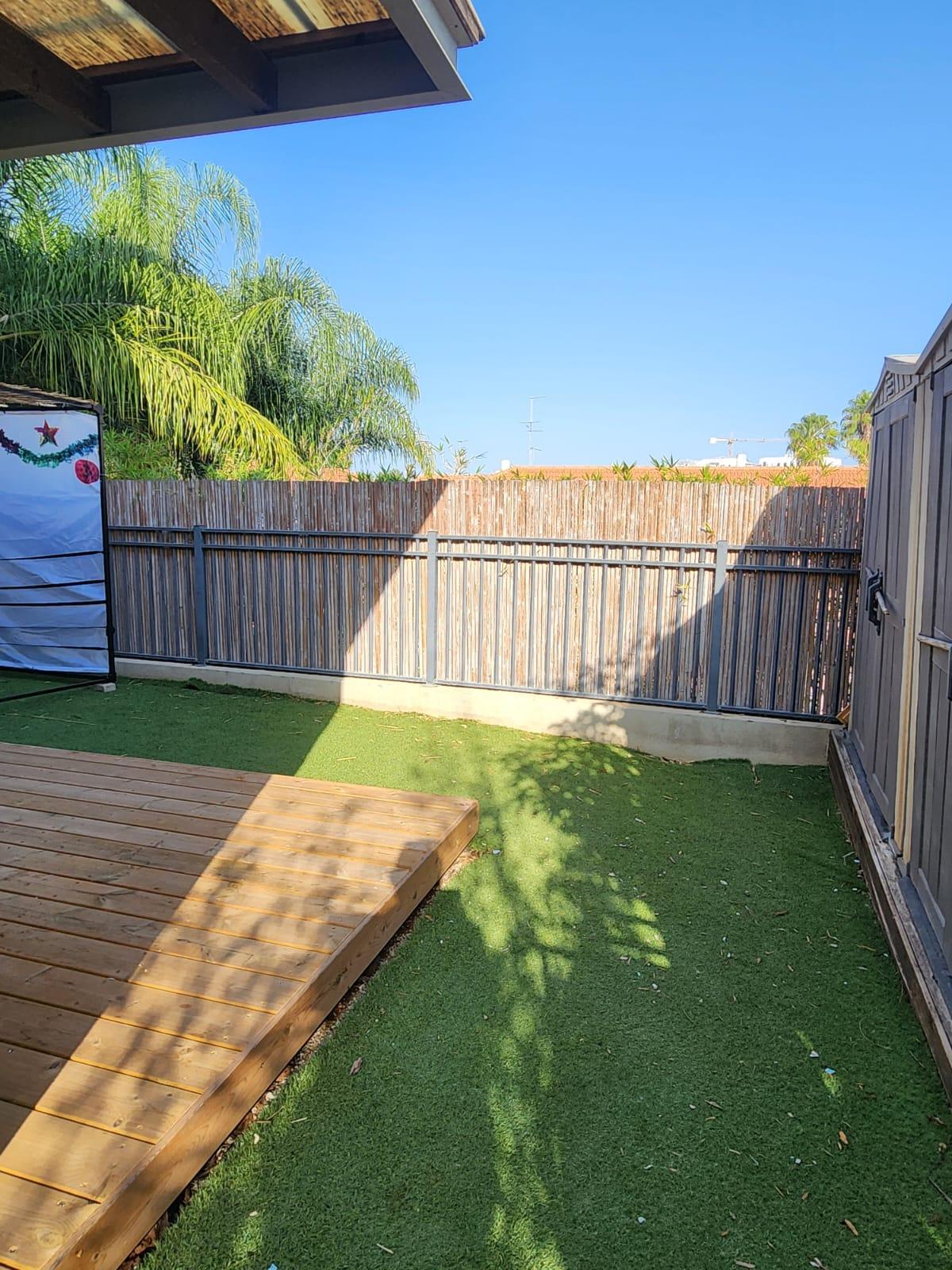 Rez de jardin 5 Pièces à Shmuel HaNagid Street,  Pardes Hanna-Karkur