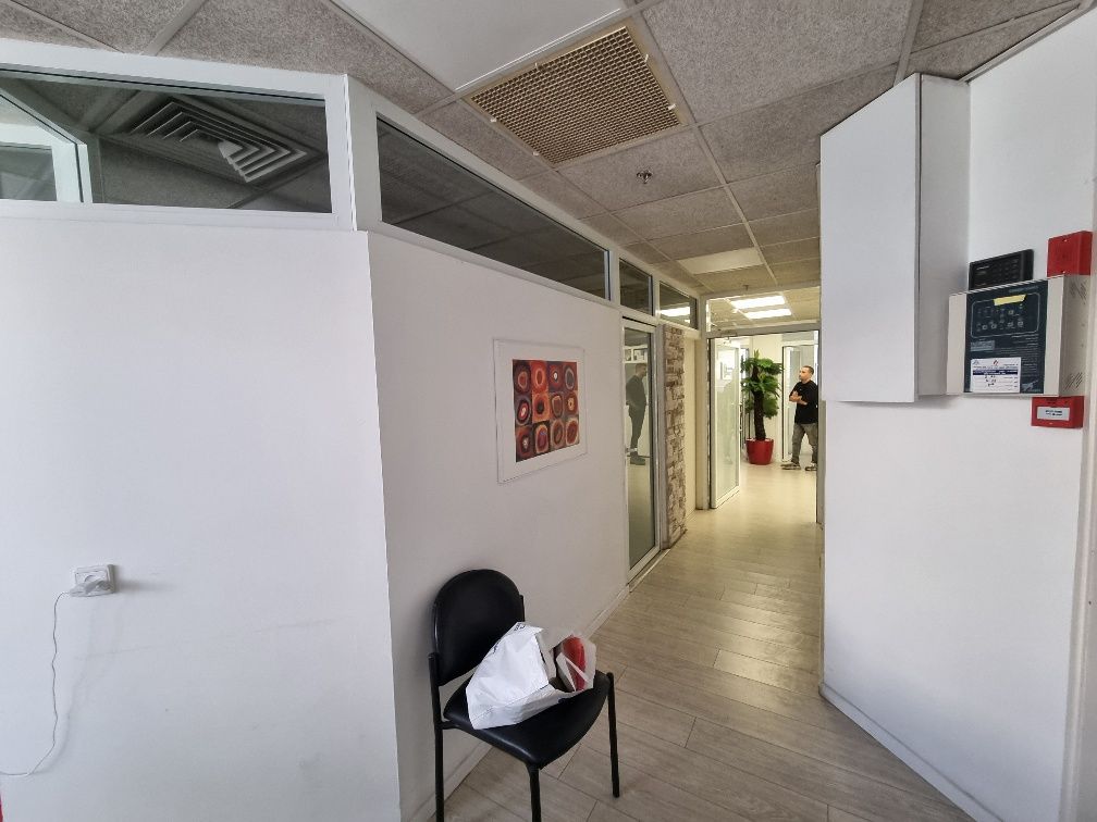 Bureau 7 Pièces à Derekh Ben-Zvi, Kiryat Shalom,  Tel Aviv-Yafo מהסמארטפון שלי