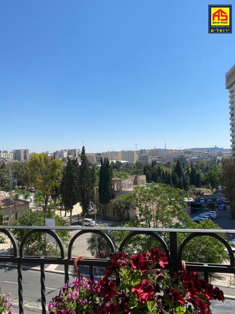 דירה 3 חדרים בהמלך גורג, מרכז העיר, ירושלים
