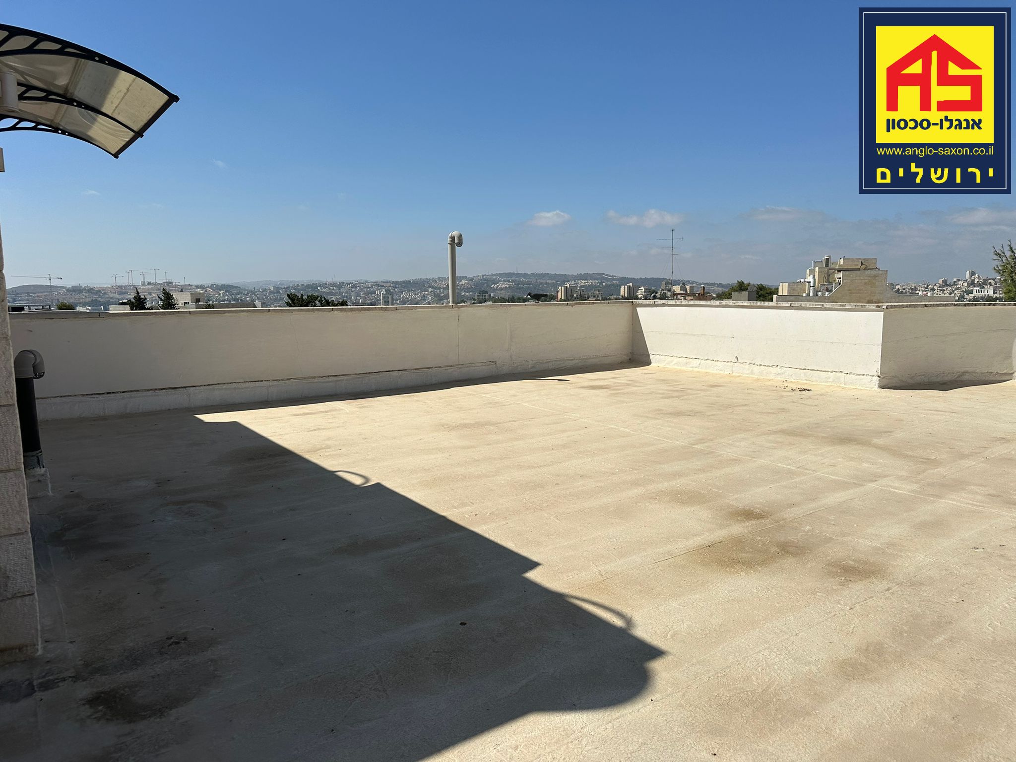 Rooftop Apartment 4 Rooms in  , טלביה,  ירושלים