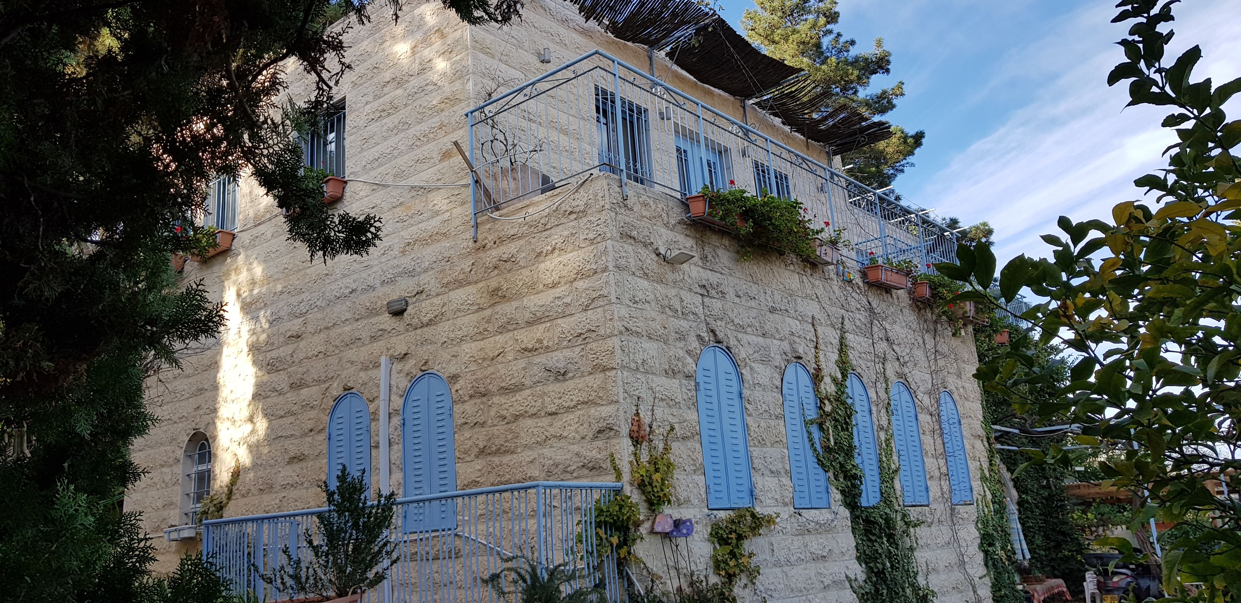 בית 9 חדרים בעין כרם, ירושלים