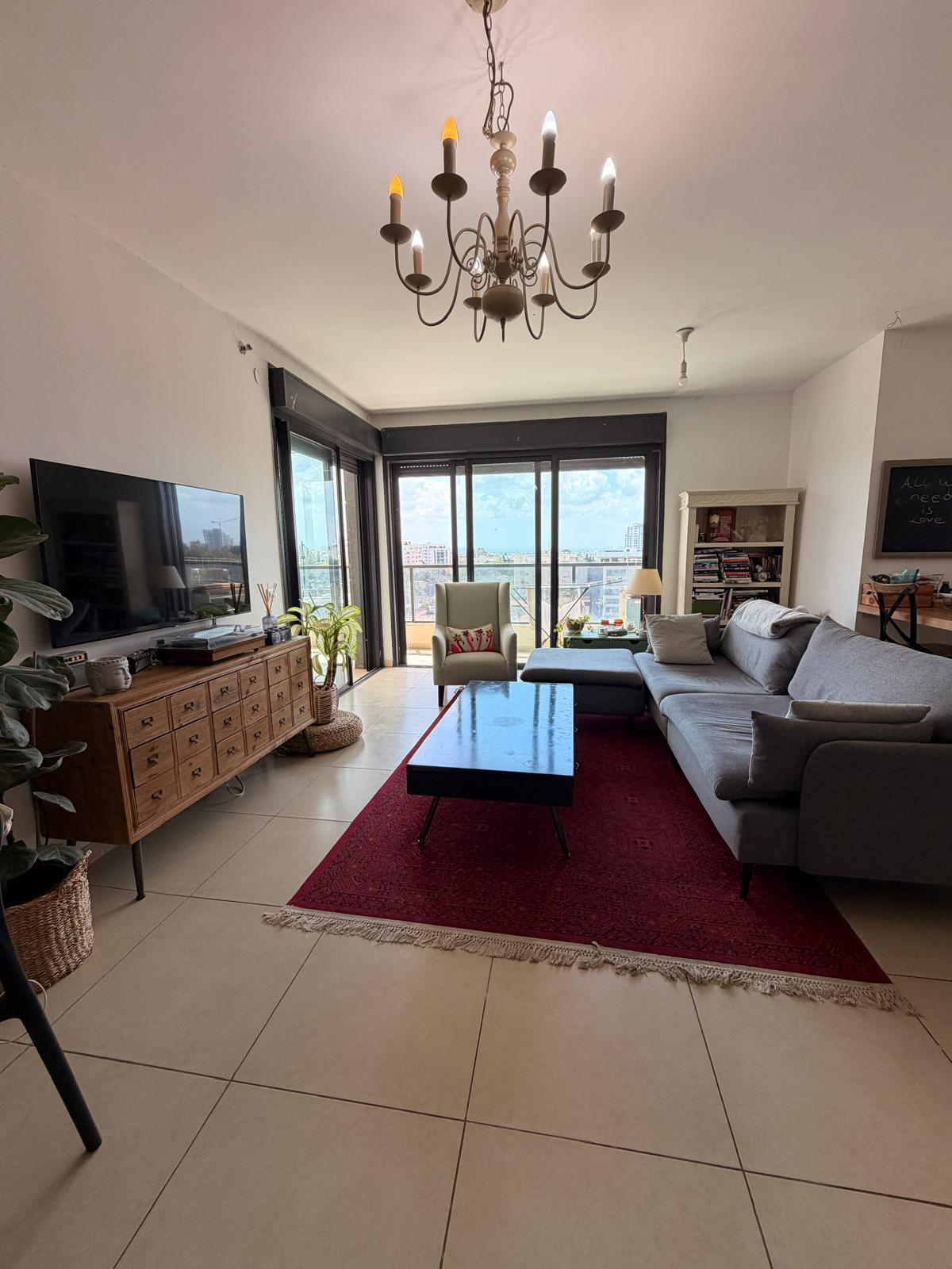 Appartement 5 Pièces à Ha-Nesi'im Street, Hod Hasharon,  Hod Hasharon