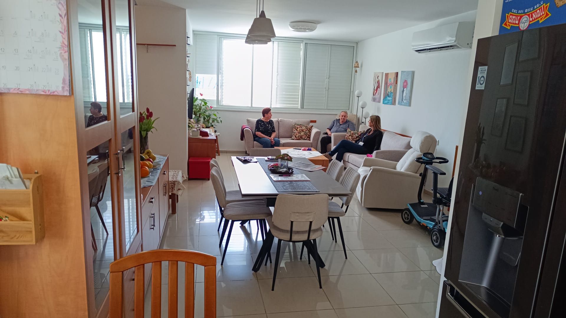 דירה 4 חדרים בדרך מגדיאל, מגדיאל, הוד השרון