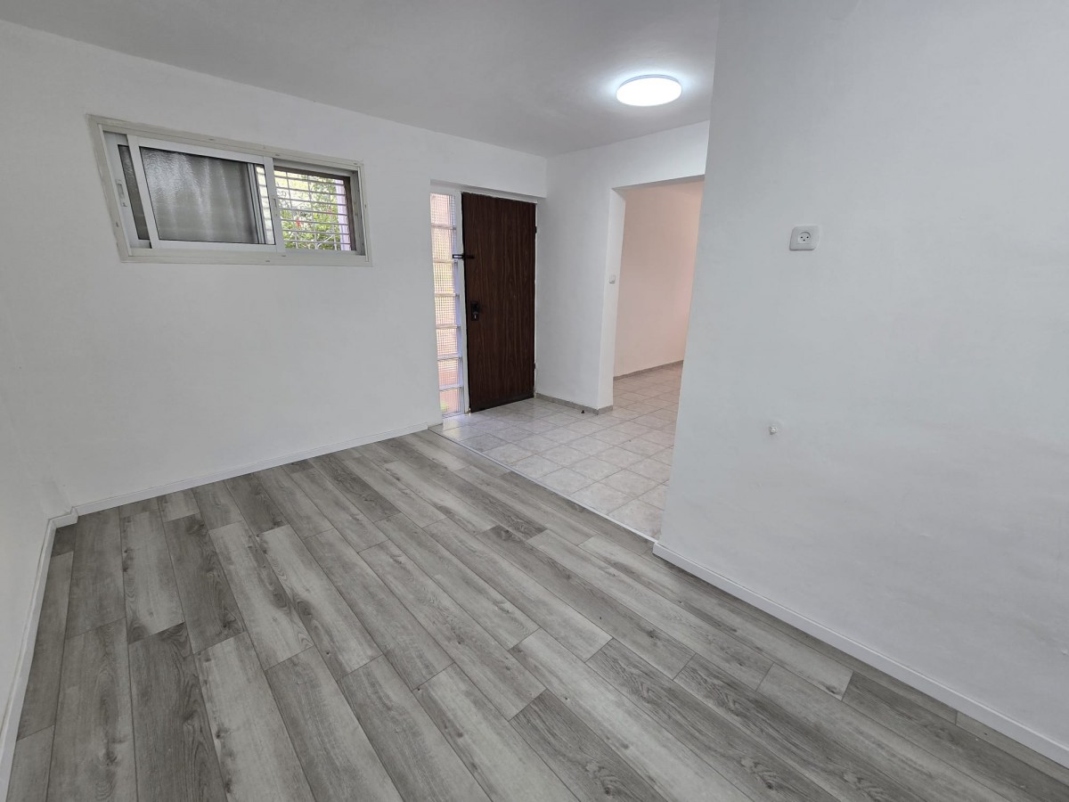 Garden apartment 3 Rooms in Ha-Broshim Street,  Karmiel