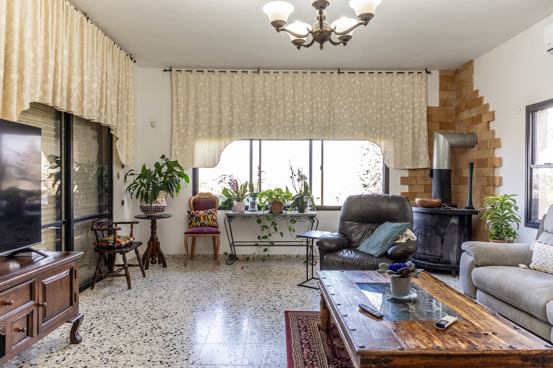 Home 5 Rooms in Moran Street,  Kfar Vradim