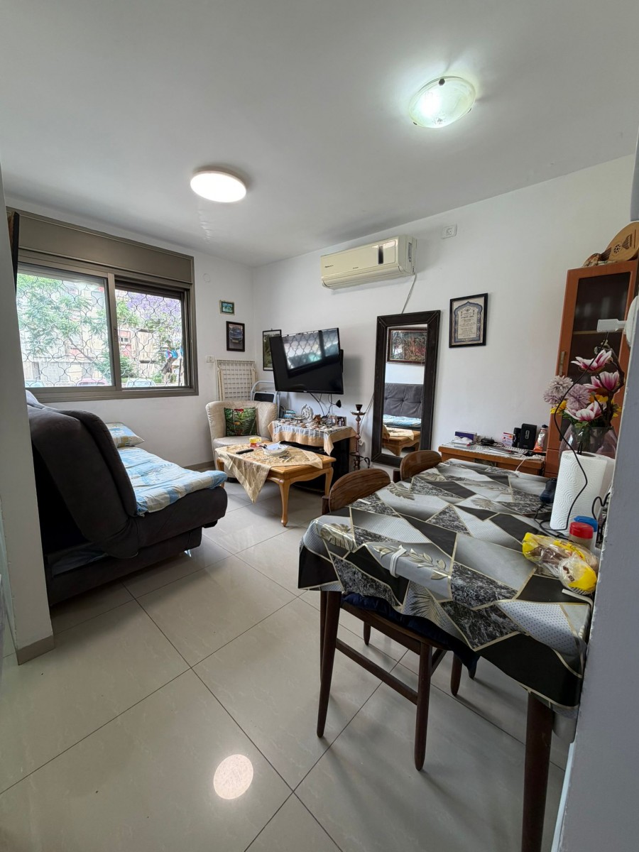 Apartment 2 Rooms in Yisahar Street,  Kiryat Motzkin