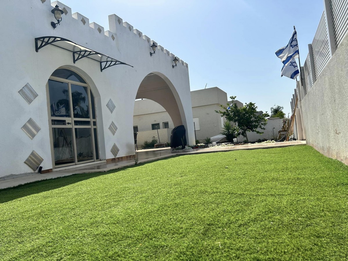 וילה 4 חדרים בהדרור, חבר