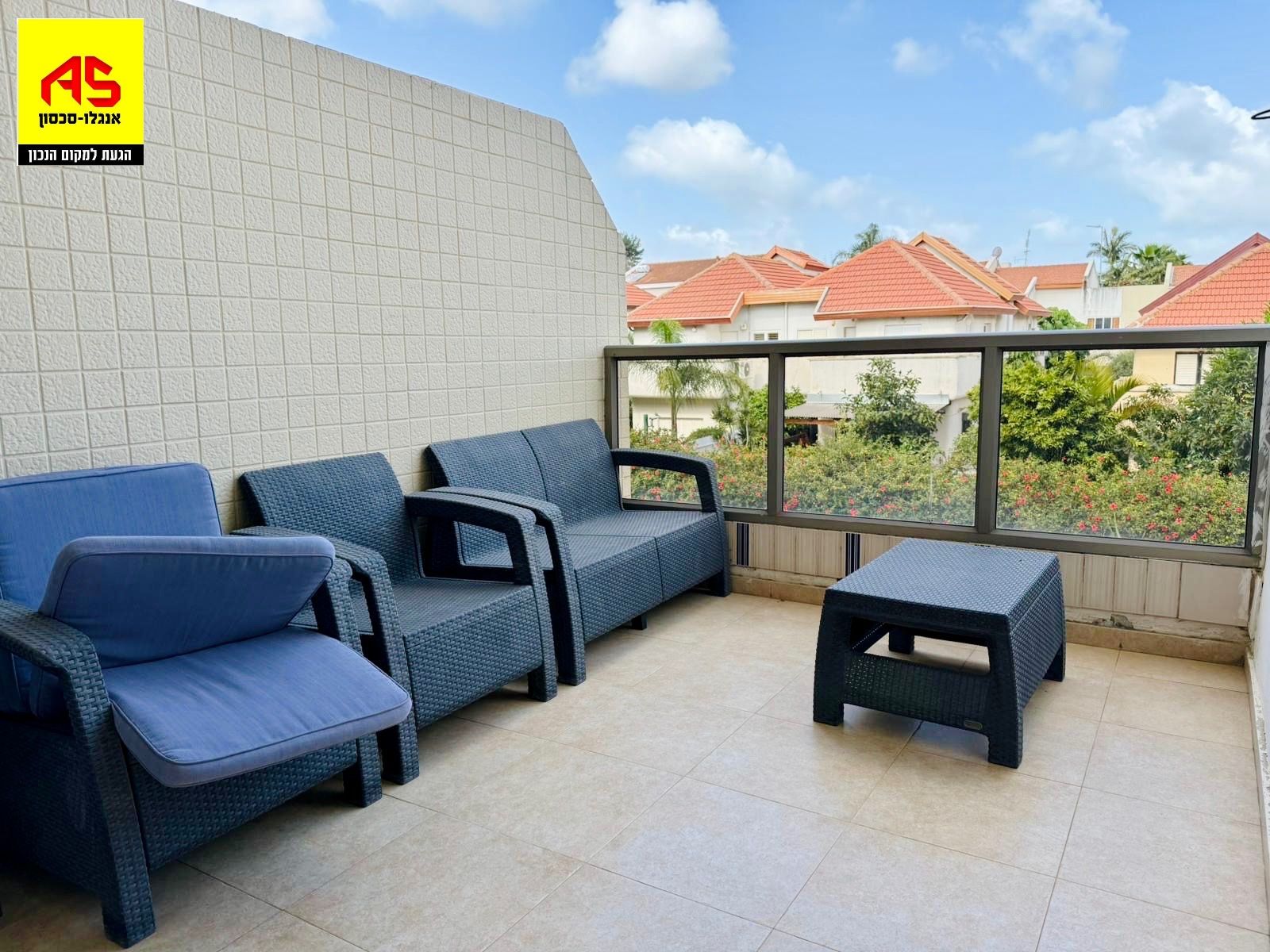 דירה 4 חדרים במשה דיין, דרום מערב, רעננה