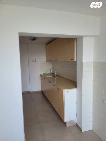 דירה 3 חדרים בהחשמונאים , לוד