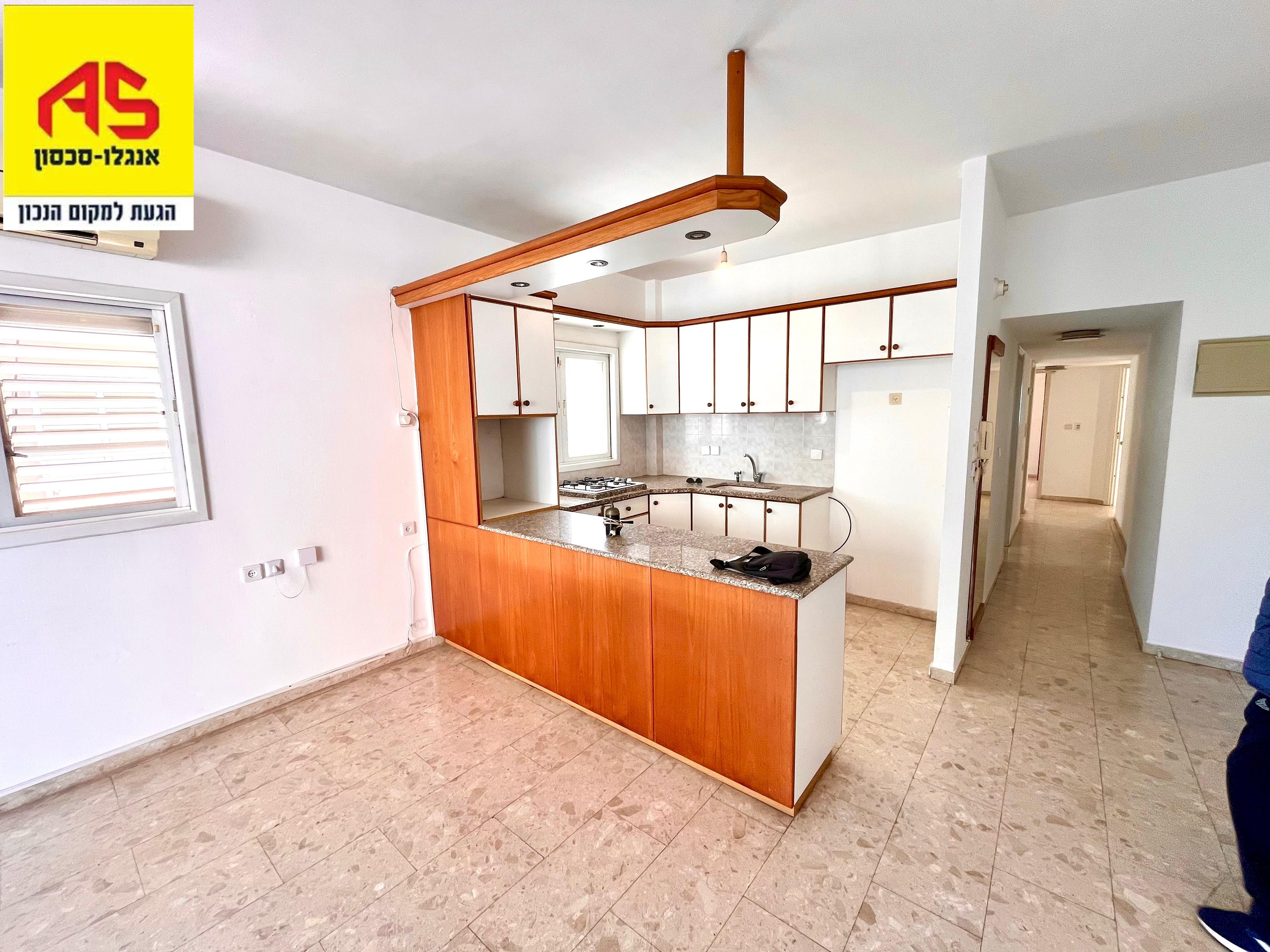 דירה 4 חדרים בהס, מרכז, הרצליה