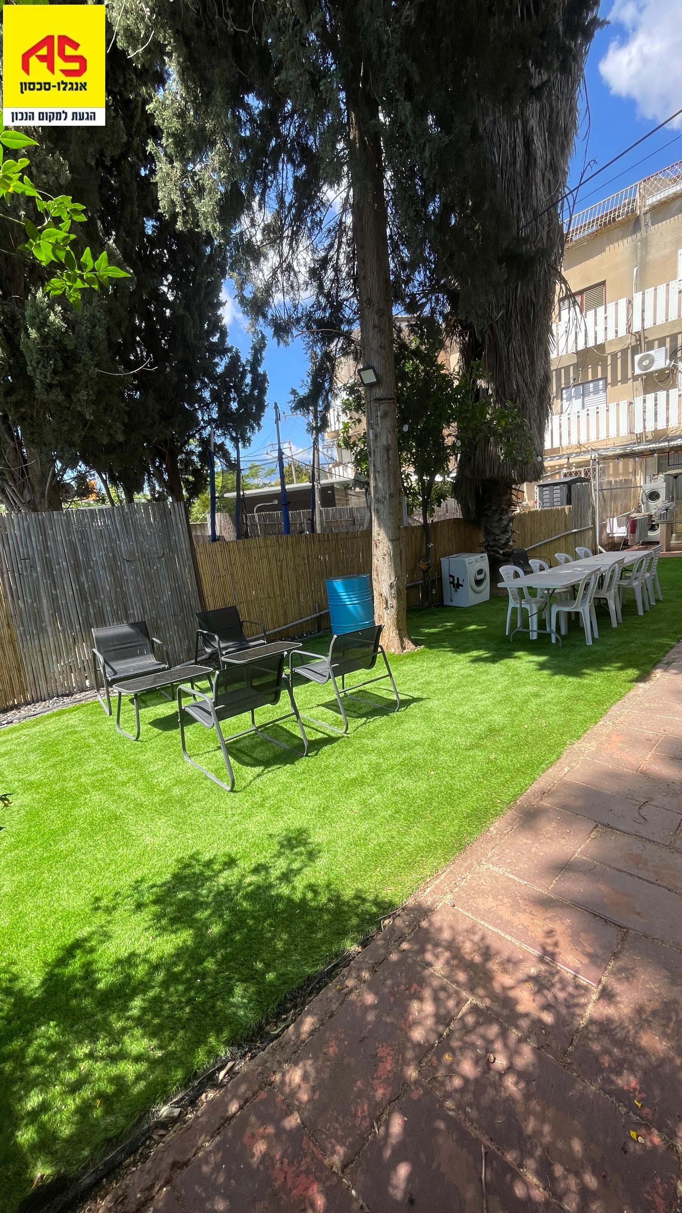 דירת גן 4 חדרים בתחכמוני, נווה מגן, רמת השרון