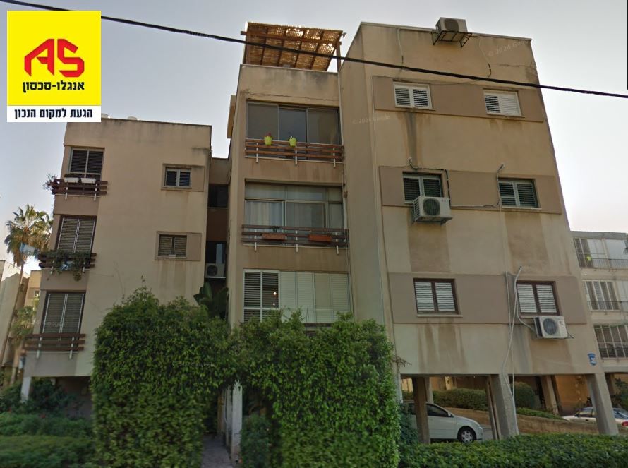 דירת גג 5 חדרים באריה לייב יפה, הירוקה, הרצליה