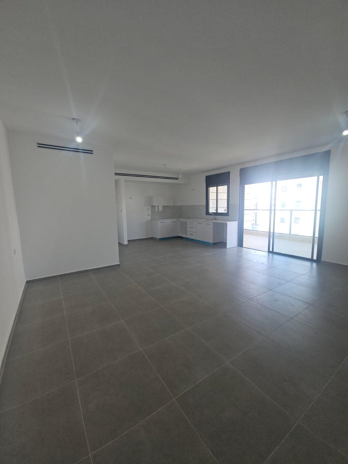 Apartment 4 Rooms in  Sderot