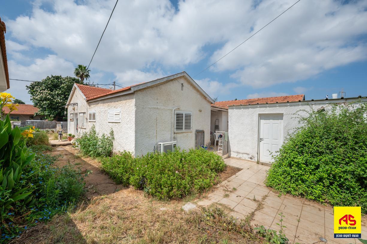 Maison 4 Pièces à Zamir Street, Shikun Remez,  Pardes Hanna-Karkur