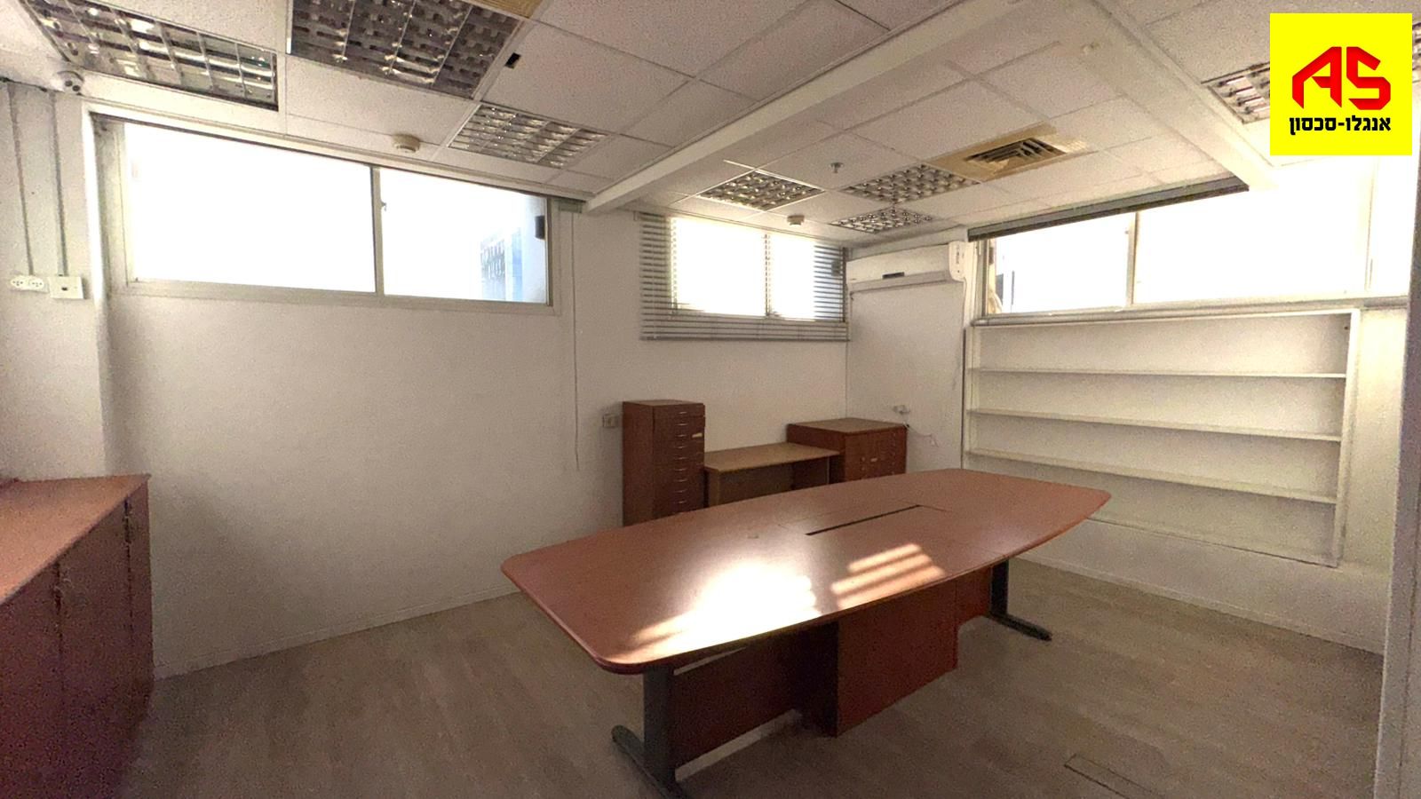 משרד 6 חדרים בנבטים, קרית מטלון, פתח תקווה