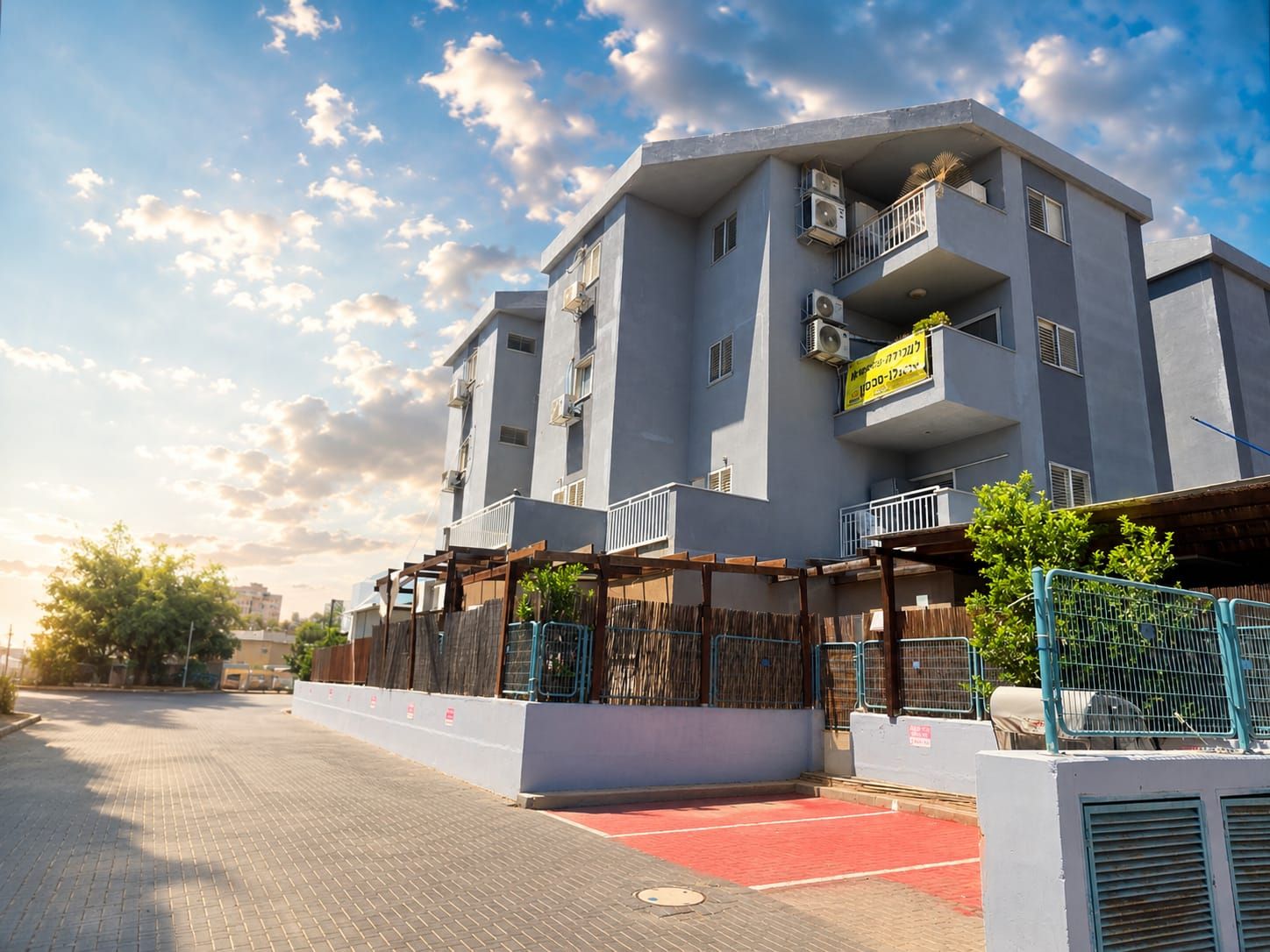 Apartment 4 Rooms in Har Pe'er Street,  Kiryat Gat