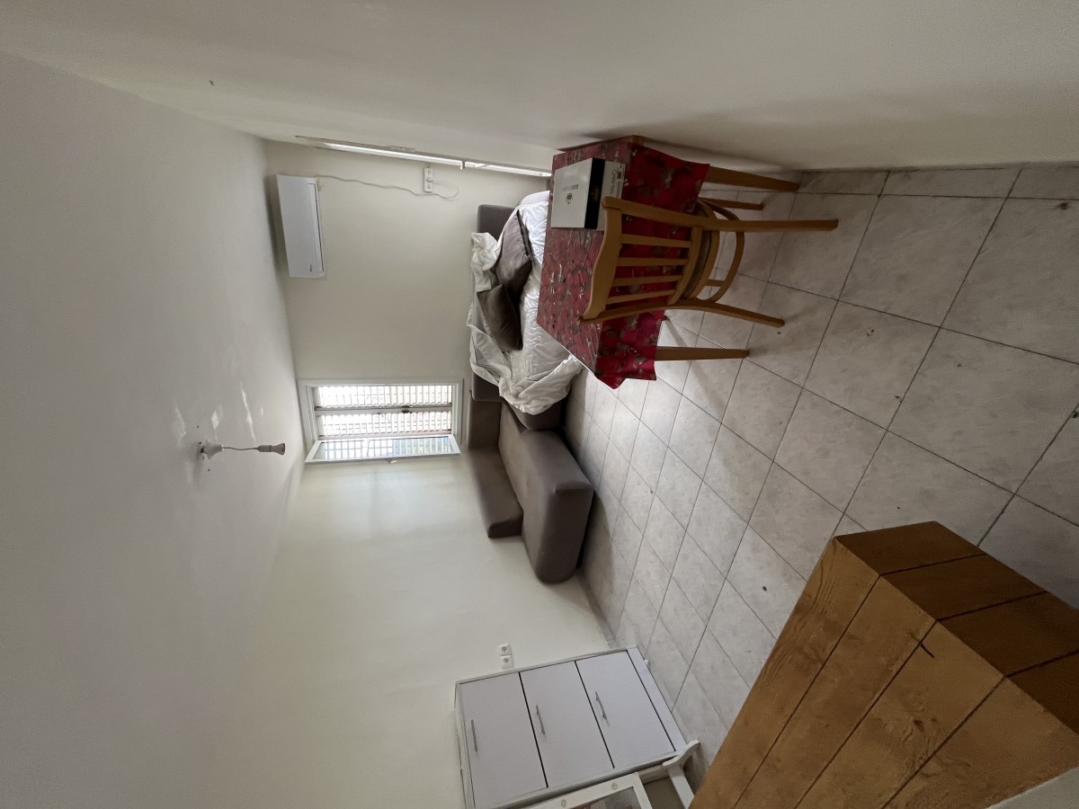 Appartement 2 Pièces à Neve Eliyahu,  Rishon LeZion