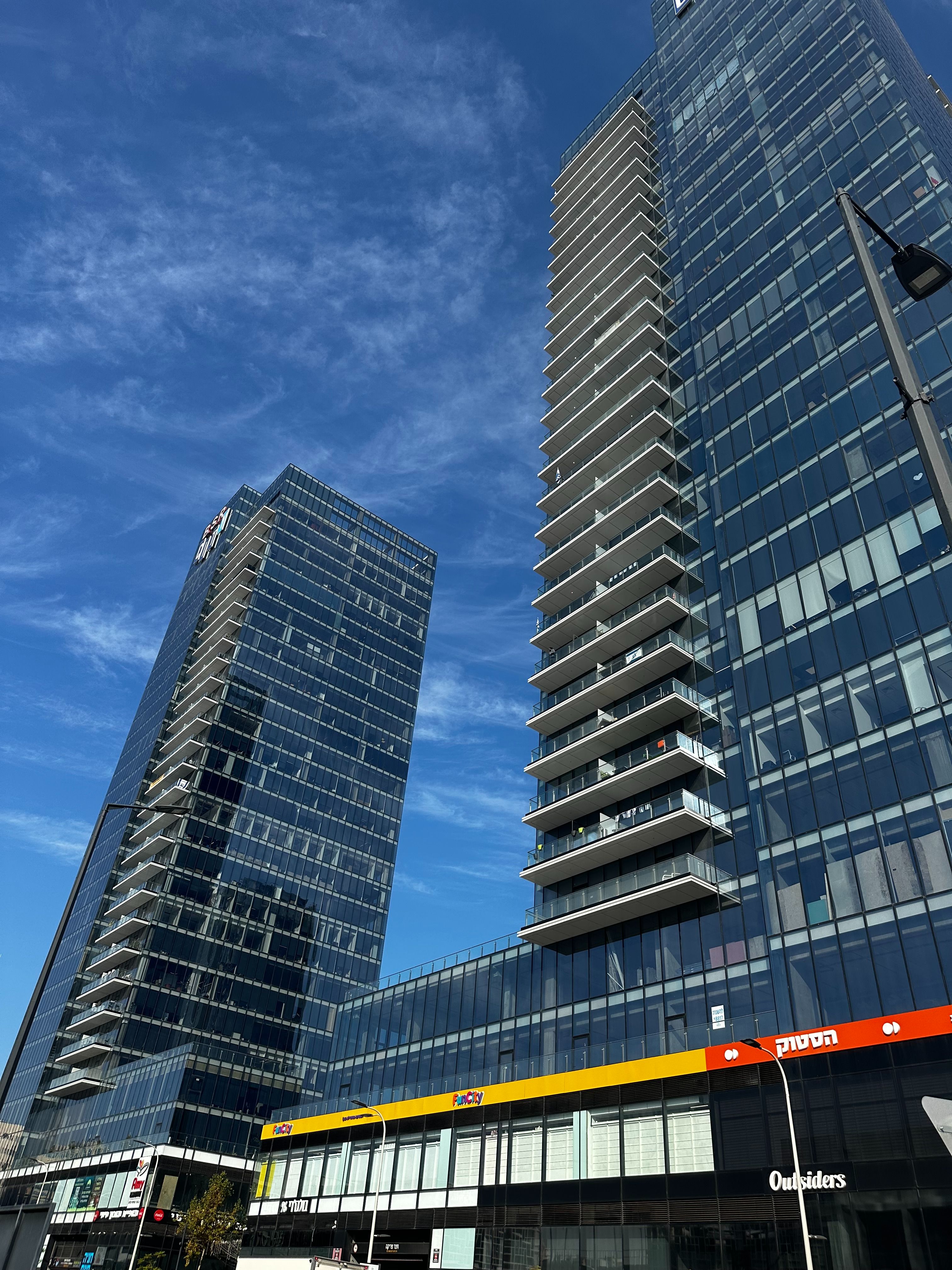  For Rent Office  Zeev Jabotinsky Street, Ramat Verber,  Petah Tikva