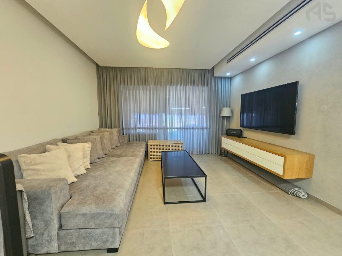 Apartment 5 Rooms in Gideon Hausner Street, רמות הרכס,  Be'er Sheva