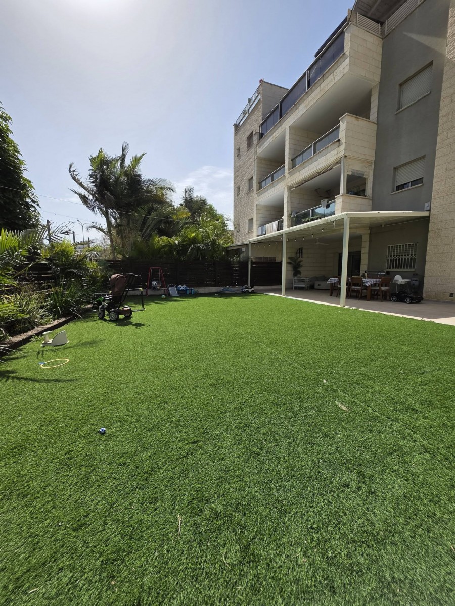 Rez de jardin 4 Pièces à נחל הצבי,  מגדל העמק