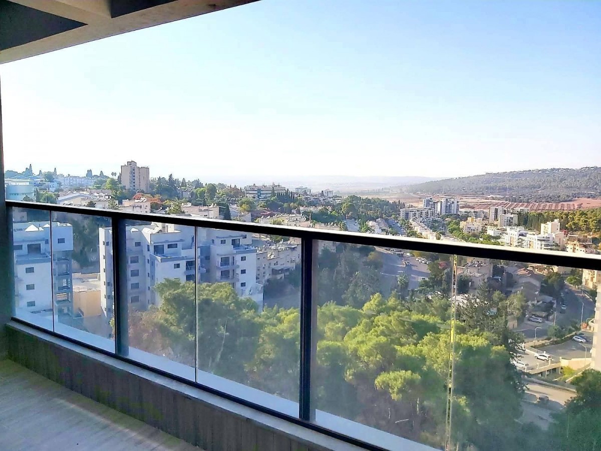 Apartment 5 Rooms in התדהר,  מגדל העמק