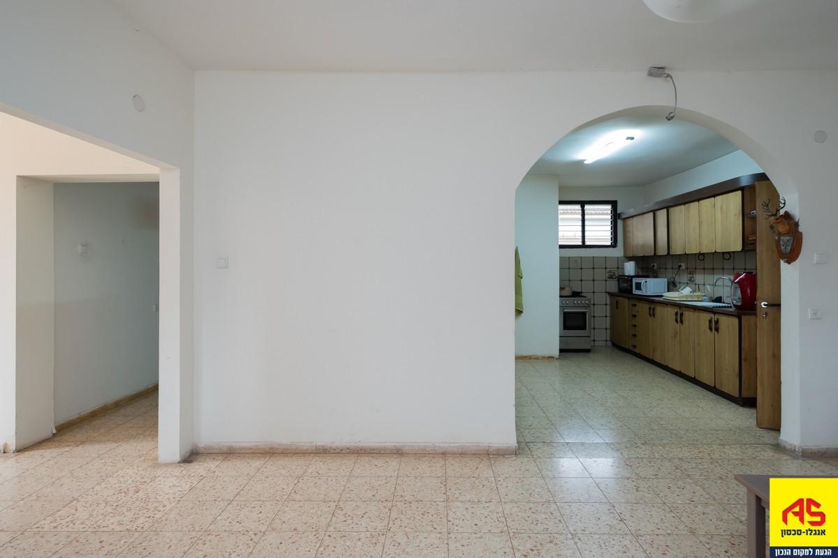 דו משפחתי 7 חדרים בהנח''ל, פרדס חנה כרכור